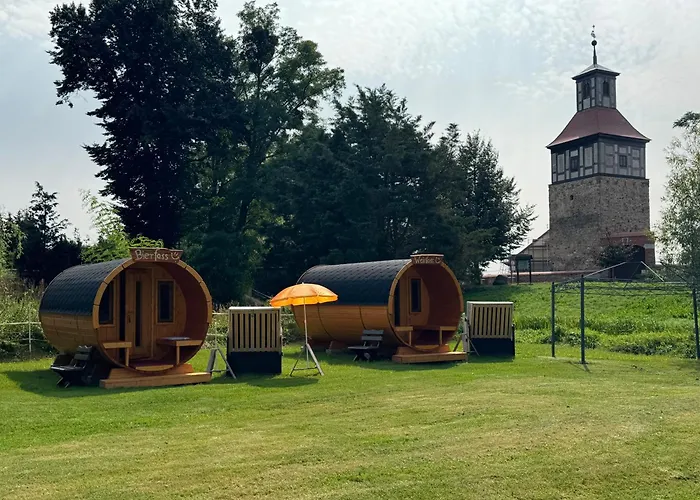 Heinrich\'S Schlaffaesser Im Nuthegarten